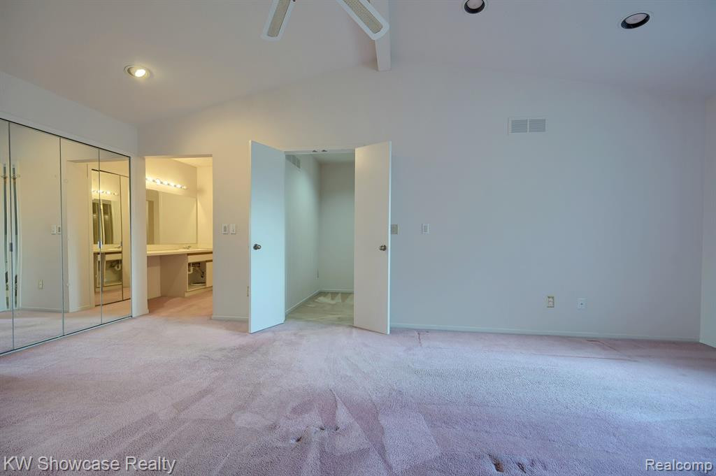 1720 S HILL Boulevard, Bloomfield Hills, MI 48304 — Photo 16