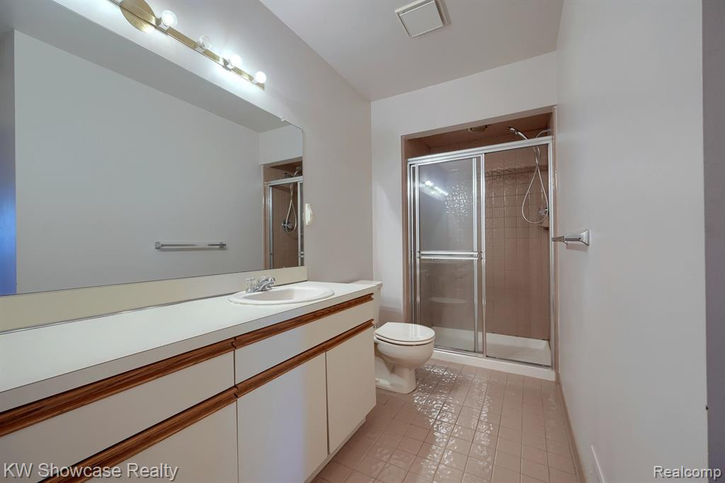 1720 S HILL Boulevard, Bloomfield Hills, MI 48304 — Photo 23