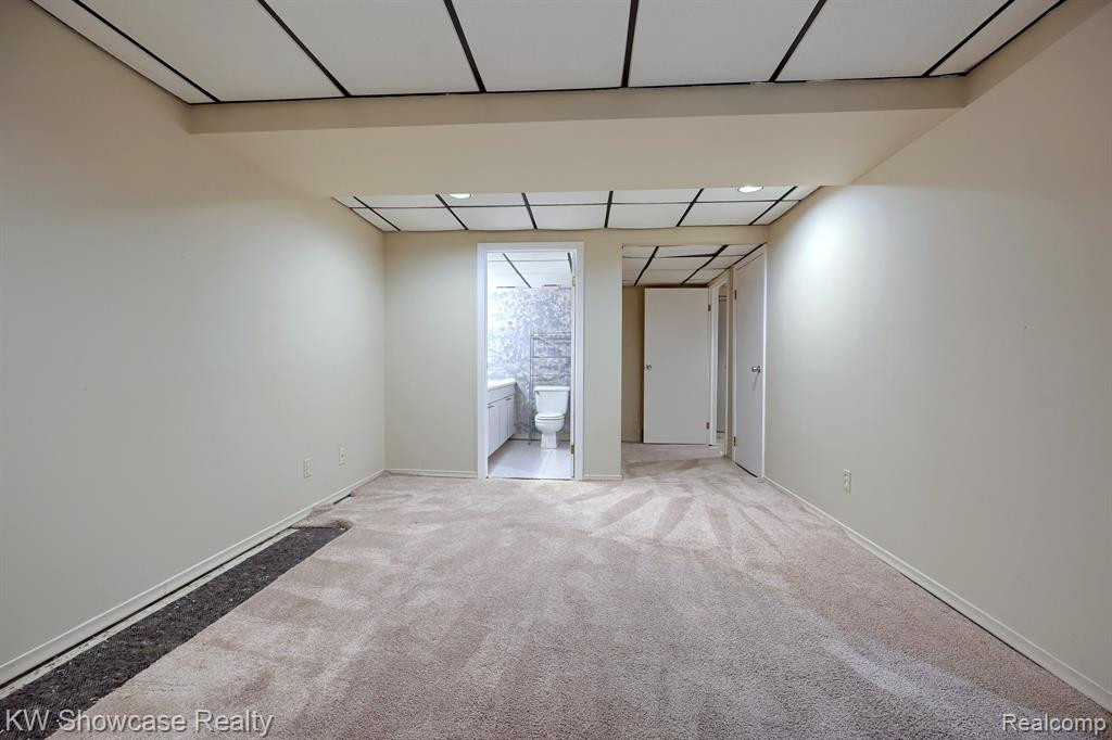 1720 S HILL Boulevard, Bloomfield Hills, MI 48304 — Photo 28