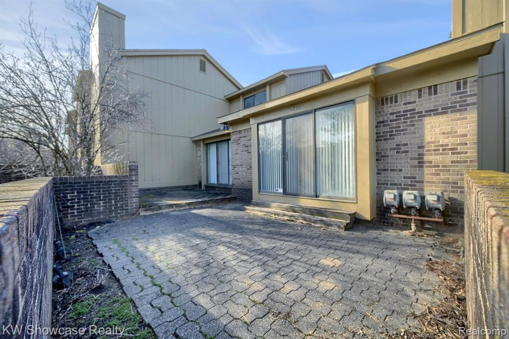 1720 S HILL Boulevard, Bloomfield Hills, MI 48304 — Photo 33