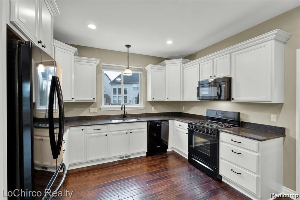 6736 BAKER, Shelby Twp, MI 48317 — Photo 21