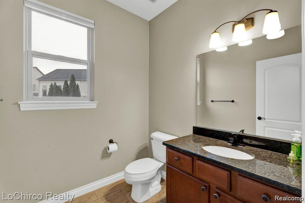 6736 BAKER, Shelby Twp, MI 48317 — Photo 26