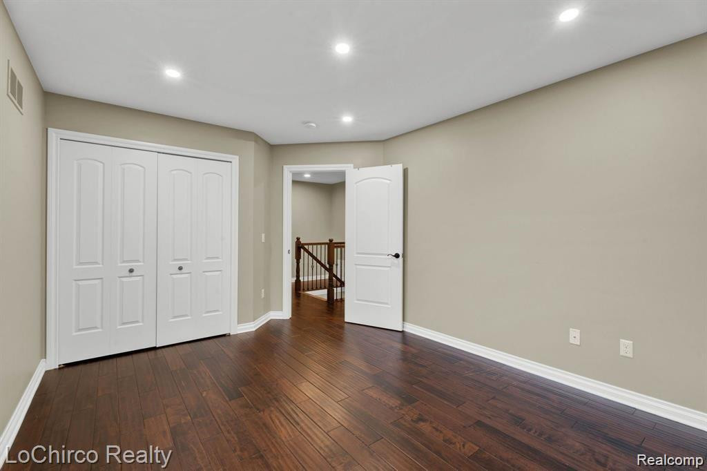 6736 BAKER, Shelby Twp, MI 48317 — Photo 33