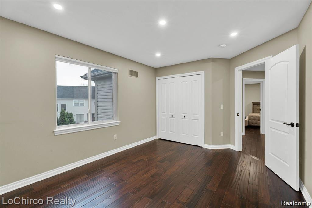 6736 BAKER, Shelby Twp, MI 48317 — Photo 34