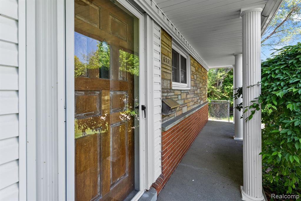 6551 SHADOWLAWN Street, Dearborn Heights, MI 48127 — Photo 3