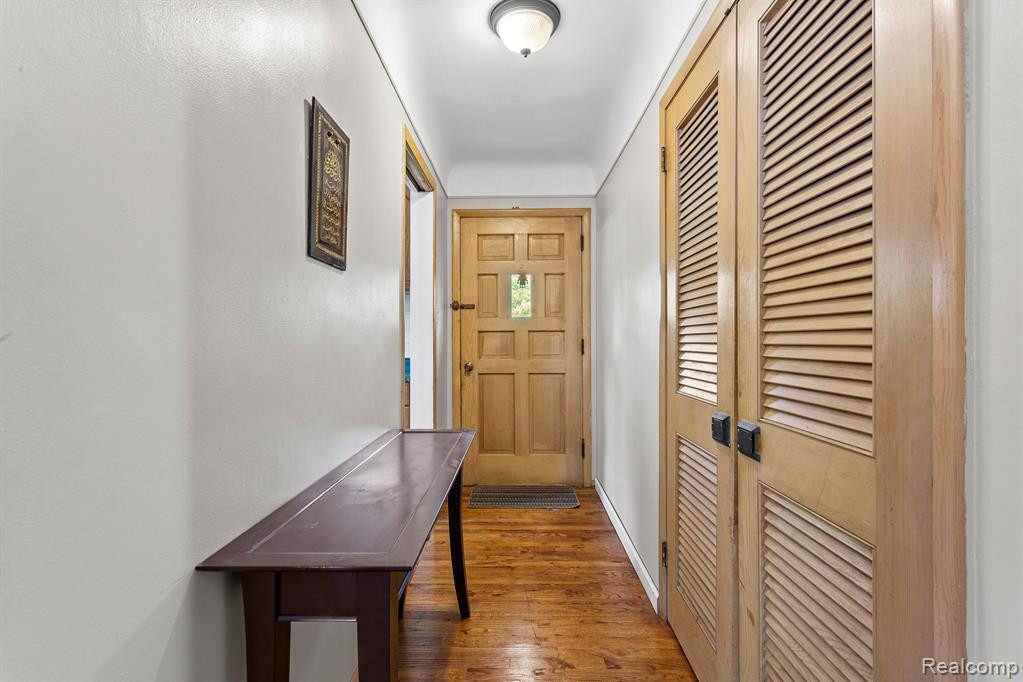 6551 SHADOWLAWN Street, Dearborn Heights, MI 48127 — Photo 4