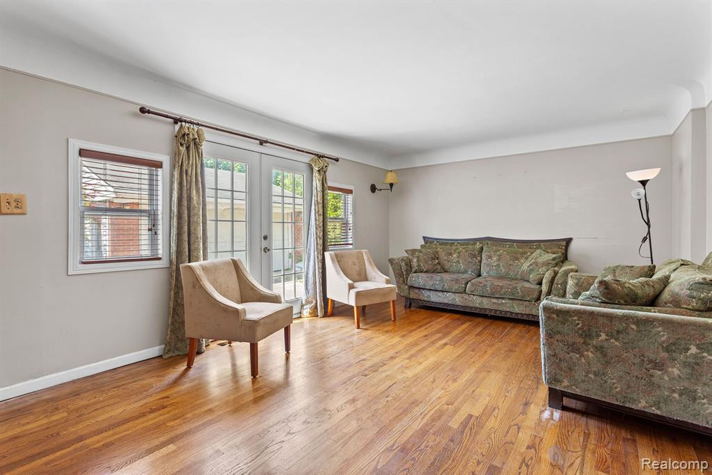 6551 SHADOWLAWN Street, Dearborn Heights, MI 48127 — Photo 5