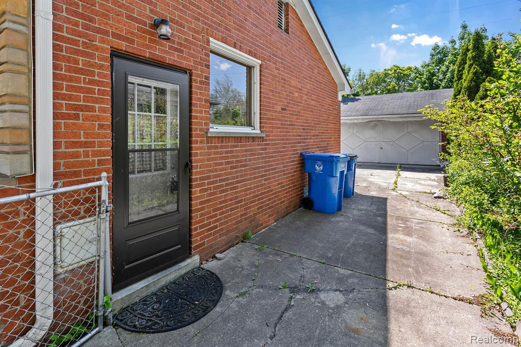 6551 SHADOWLAWN Street, Dearborn Heights, MI 48127 — Photo 27