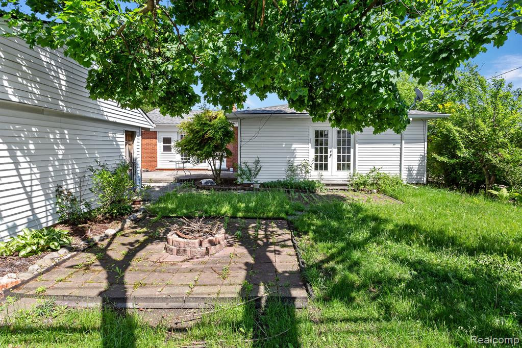 6551 SHADOWLAWN Street, Dearborn Heights, MI 48127 — Photo 33