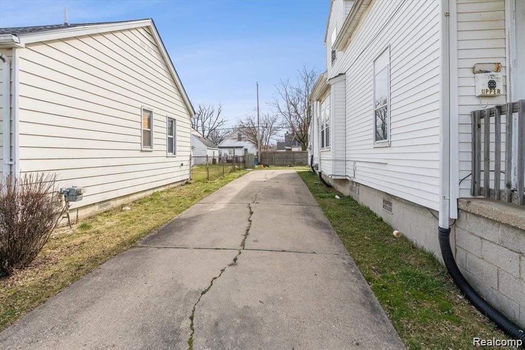 7068 FORD Avenue, Warren, MI 48091 — Photo 26