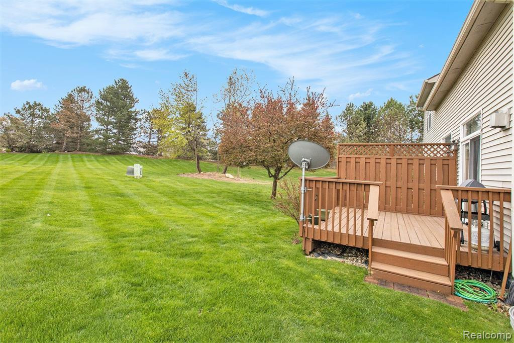 1568 MYRICA Lane, 6, Howell, MI 48855 — Photo 5