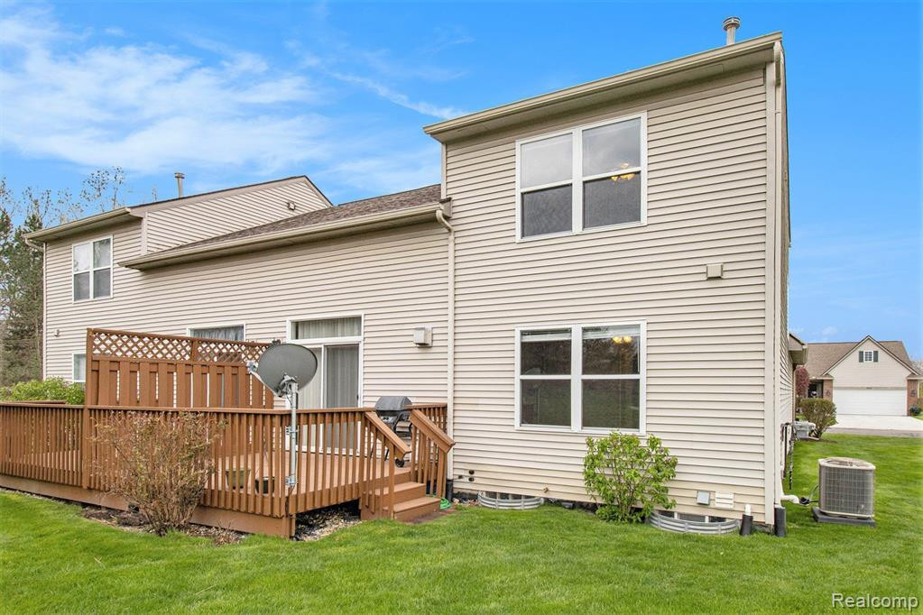 1568 MYRICA Lane, 6, Howell, MI 48855 — Photo 6
