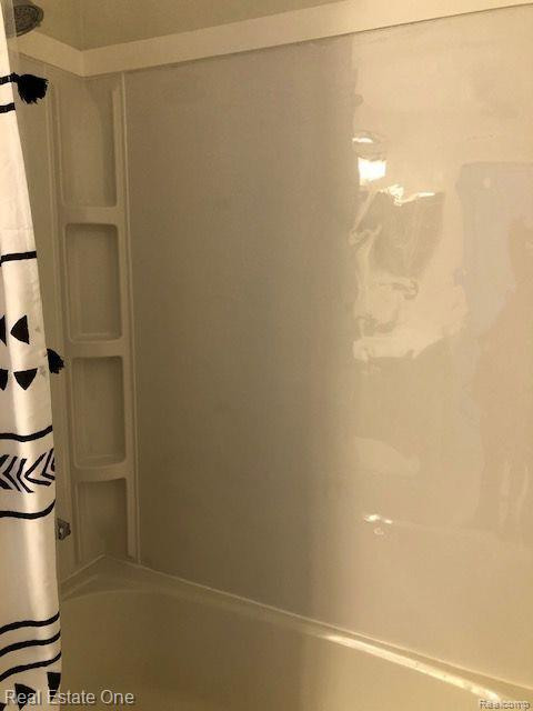904 CHESTNUT HILL Drive, D, Auburn Hills, MI 48326 — Photo 8