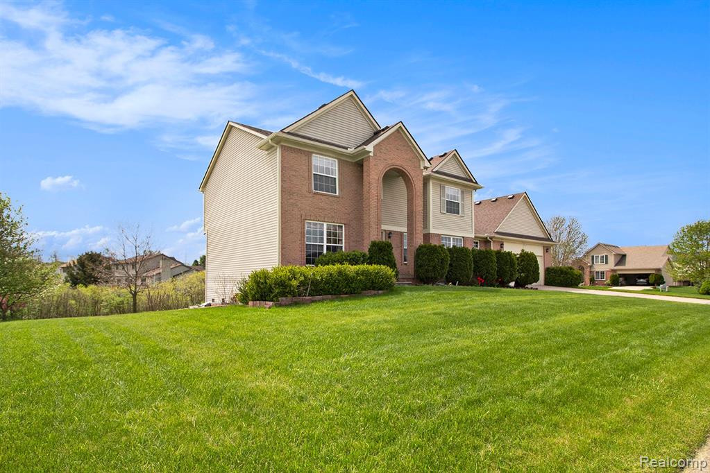 4872 Windancer Drive, Ypsilanti, MI 48197 — Photo 2