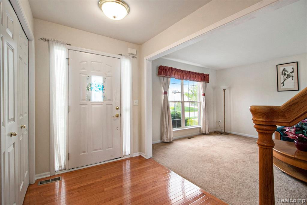 4872 Windancer Drive, Ypsilanti, MI 48197 — Photo 4