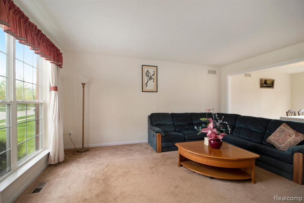 4872 Windancer Drive, Ypsilanti, MI 48197 — Photo 5