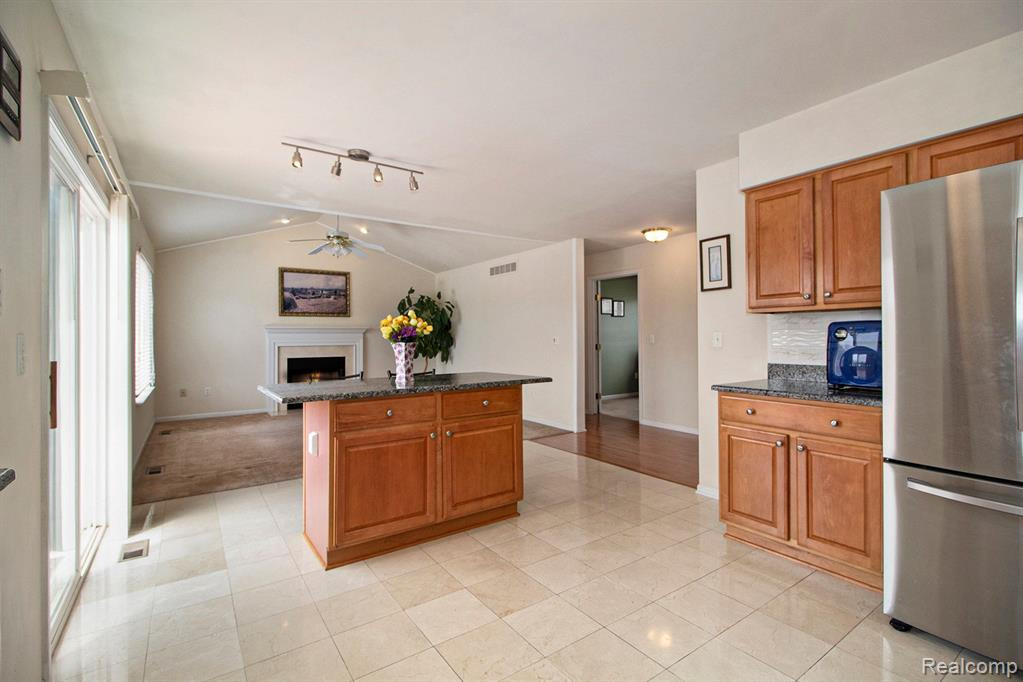 4872 Windancer Drive, Ypsilanti, MI 48197 — Photo 10