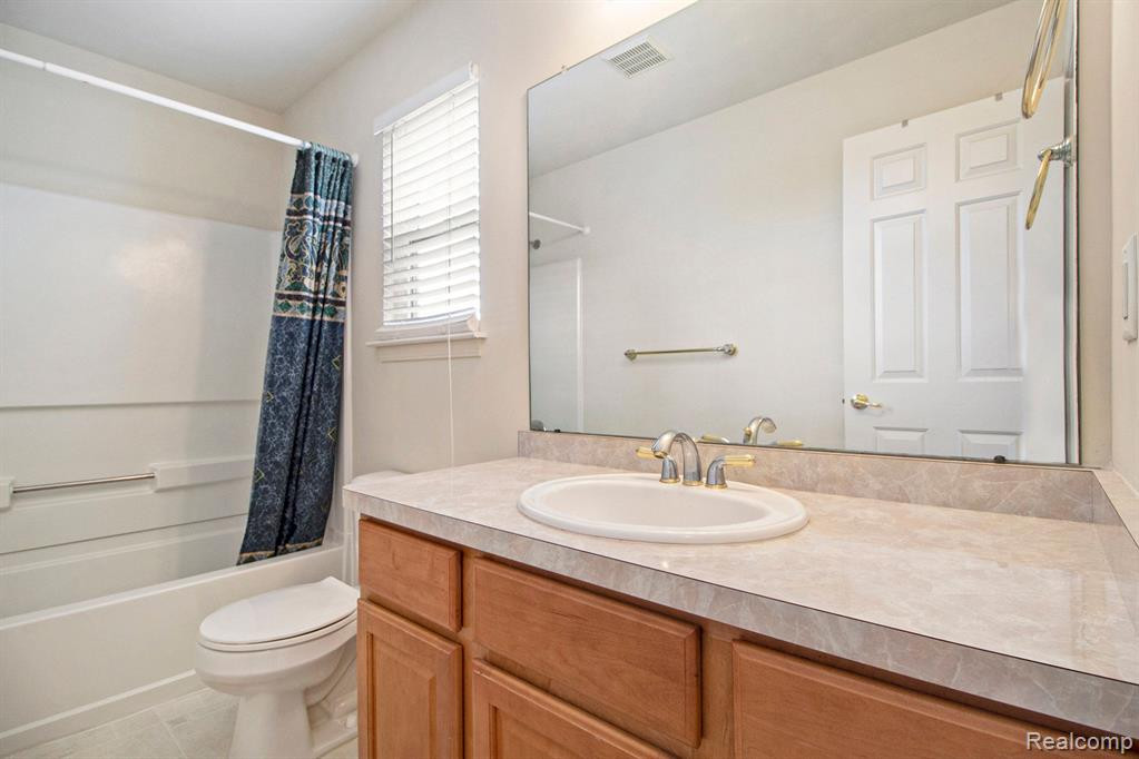 4872 Windancer Drive, Ypsilanti, MI 48197 — Photo 22