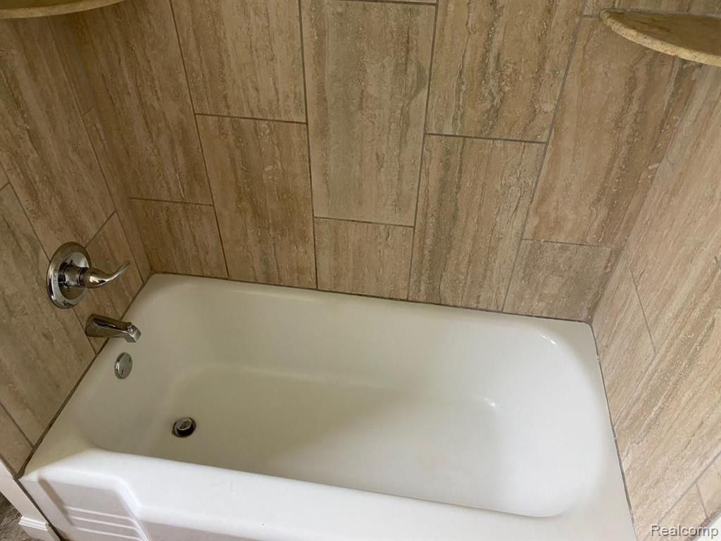 40700 UTICA Road, Sterling Heights, MI 48313 — Photo 9