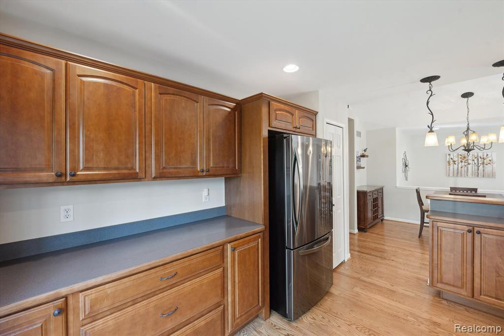 124 PONDVIEW Court, Brighton, MI 48116 — Photo 9