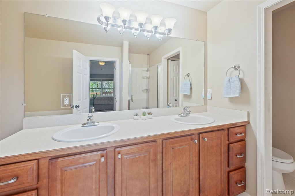 124 PONDVIEW Court, Brighton, MI 48116 — Photo 17