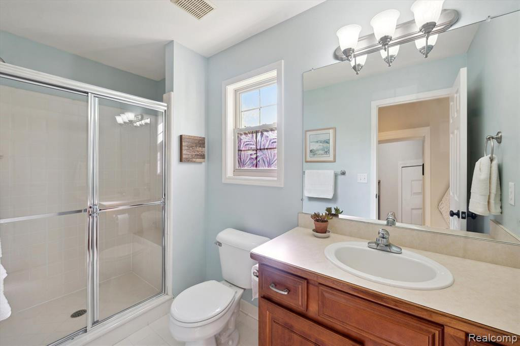 124 PONDVIEW Court, Brighton, MI 48116 — Photo 21
