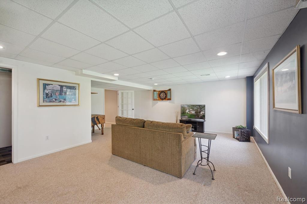 124 PONDVIEW Court, Brighton, MI 48116 — Photo 26