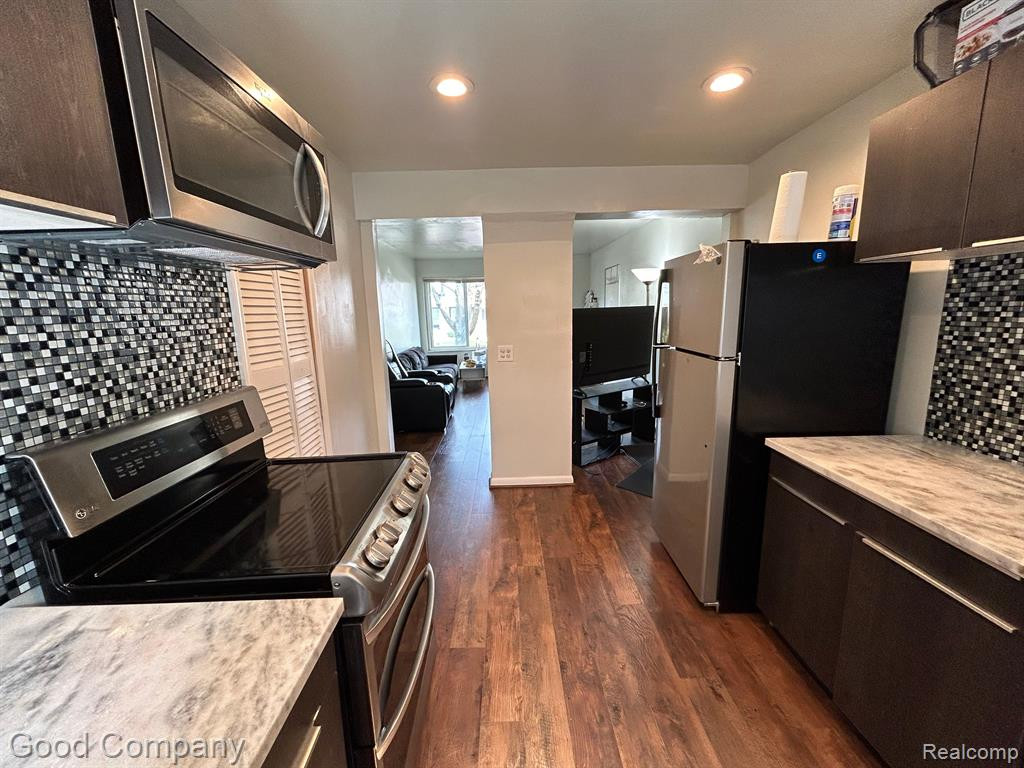 4859 MANSFIELD Avenue, H-60, Royal Oak, MI 48073 — Photo 6