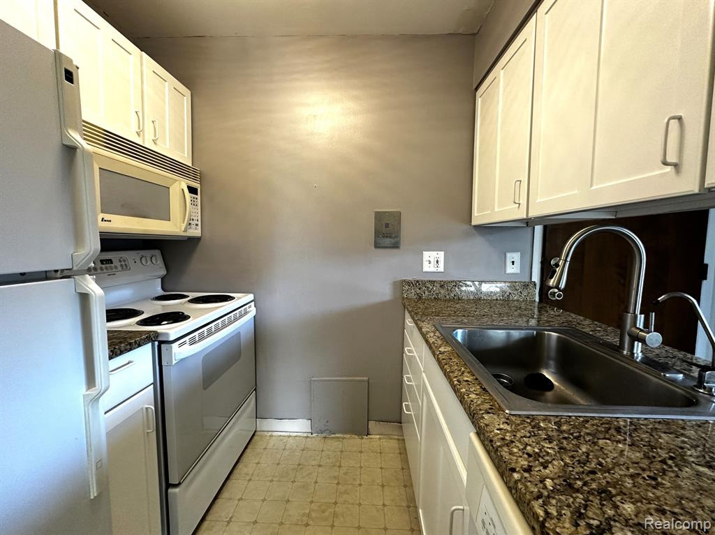 2317 PACKARD Street, B202, Ann Arbor, MI 48104 — Photo 11