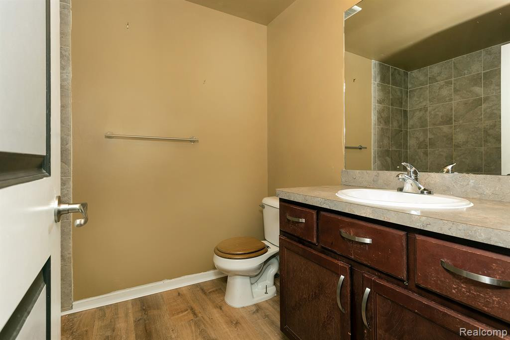 6312 SADIE Lane, Belleville, MI 48111 — Photo 38