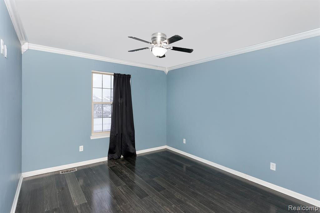 6312 SADIE Lane, Belleville, MI 48111 — Photo 40