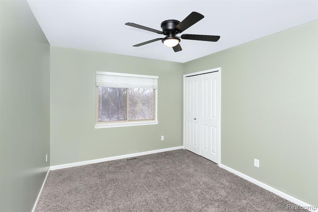 6312 SADIE Lane, Belleville, MI 48111 — Photo 42