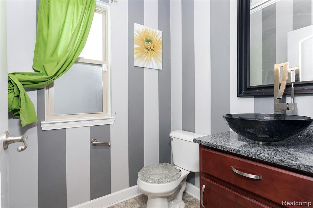 6312 SADIE Lane, Belleville, MI 48111 — Photo 46