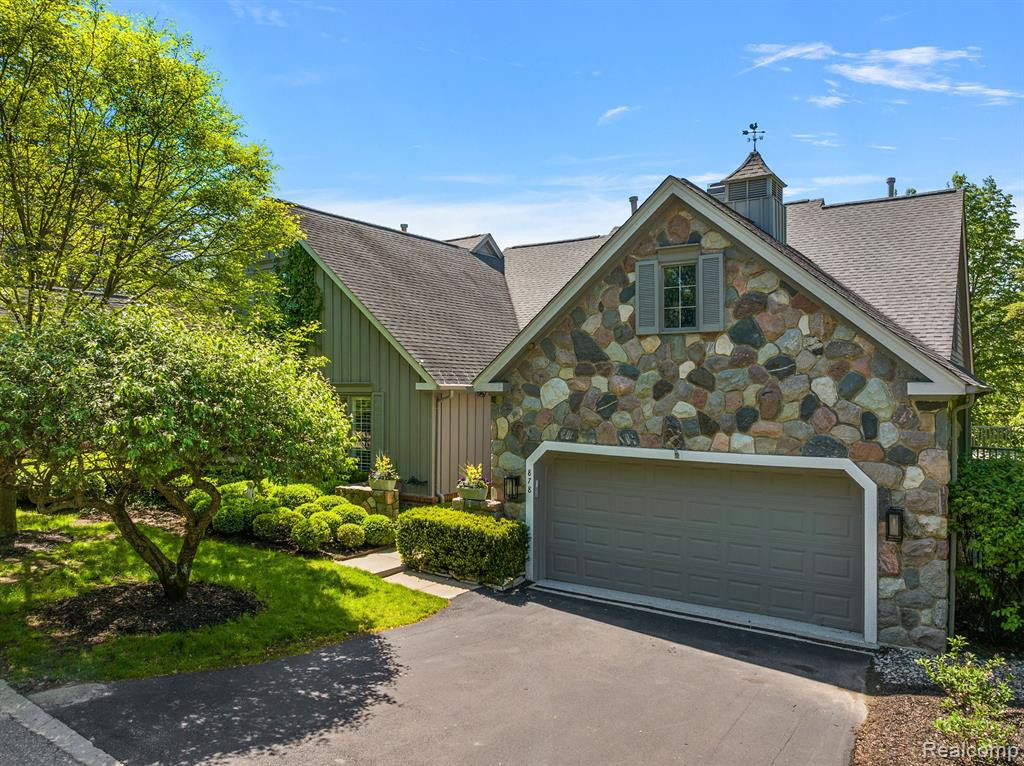 878 HIDDEN RAVINES, Birmingham, MI 48009 — Photo 4