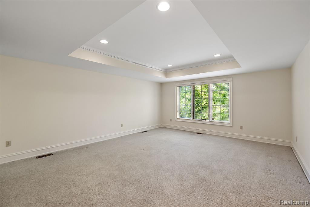 878 HIDDEN RAVINES, Birmingham, MI 48009 — Photo 40