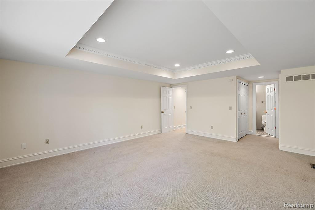 878 HIDDEN RAVINES, Birmingham, MI 48009 — Photo 41