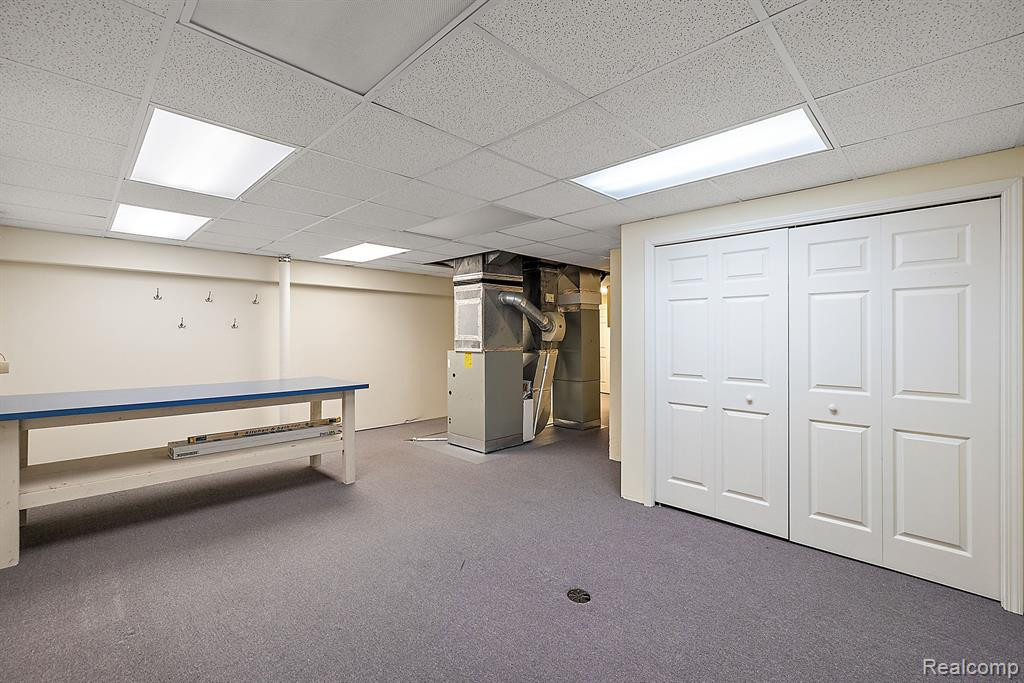 878 HIDDEN RAVINES, Birmingham, MI 48009 — Photo 51