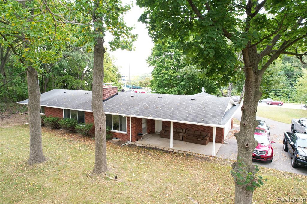5000 ORCHARD LAKE Road, West Bloomfield, MI 48323 — Photo 3