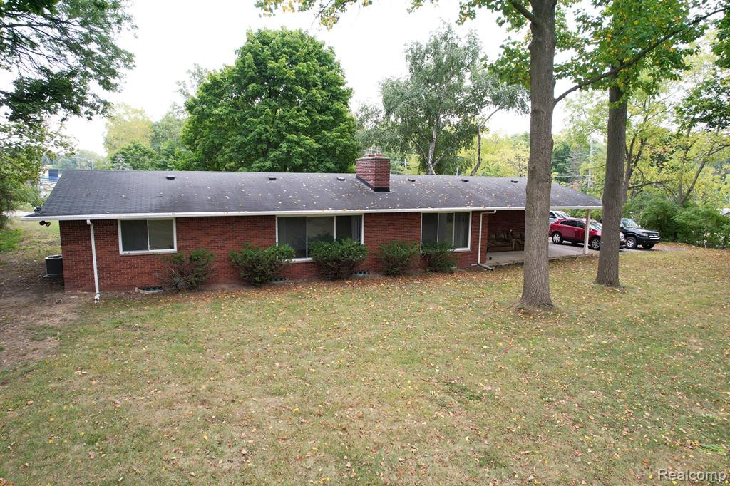 5000 ORCHARD LAKE Road, West Bloomfield, MI 48323 — Photo 4
