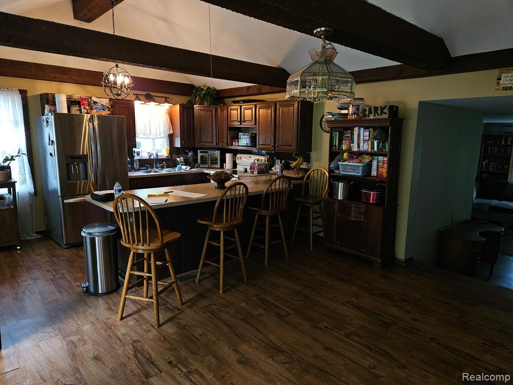 108 N HUNTER Street, Capac, MI 48014 — Photo 2