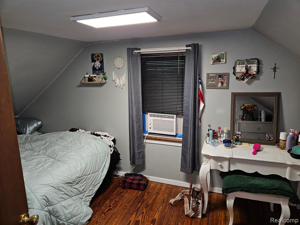 108 N HUNTER Street, Capac, MI 48014 — Photo 10
