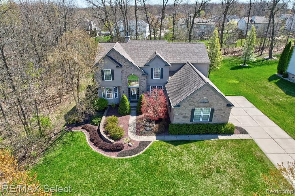 6257 KNOB BEND Drive, Grand Blanc, MI 48439 — Photo 2
