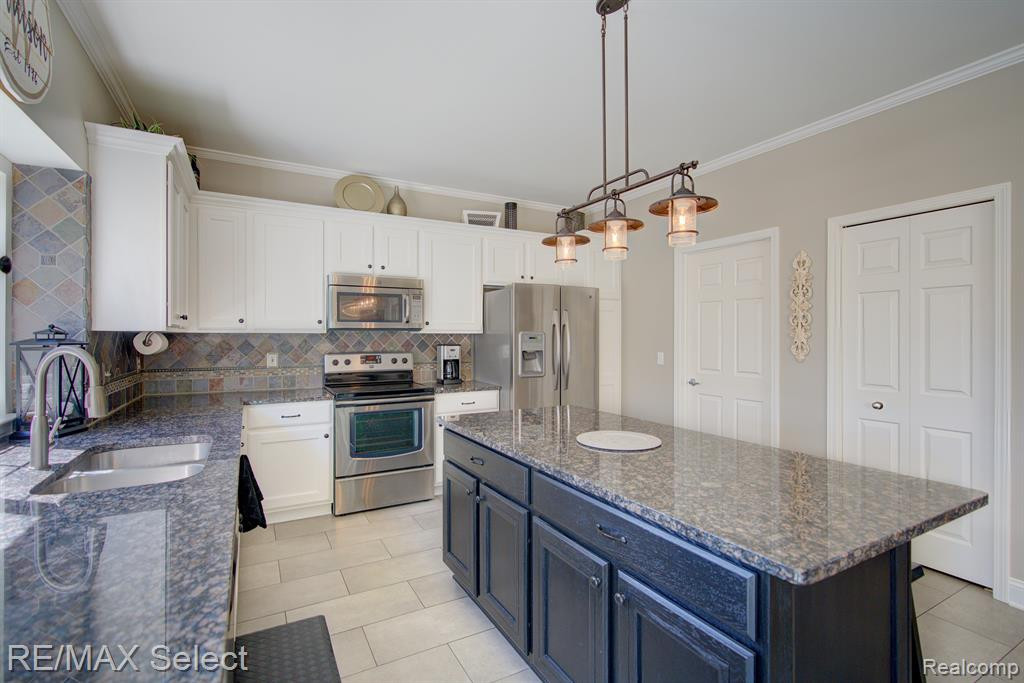 6257 KNOB BEND Drive, Grand Blanc, MI 48439 — Photo 10