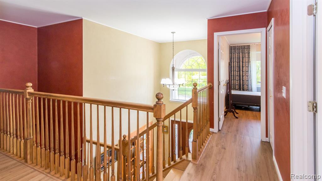 5460 MILL RACE Way, Commerce Twp, MI 48382 — Photo 16