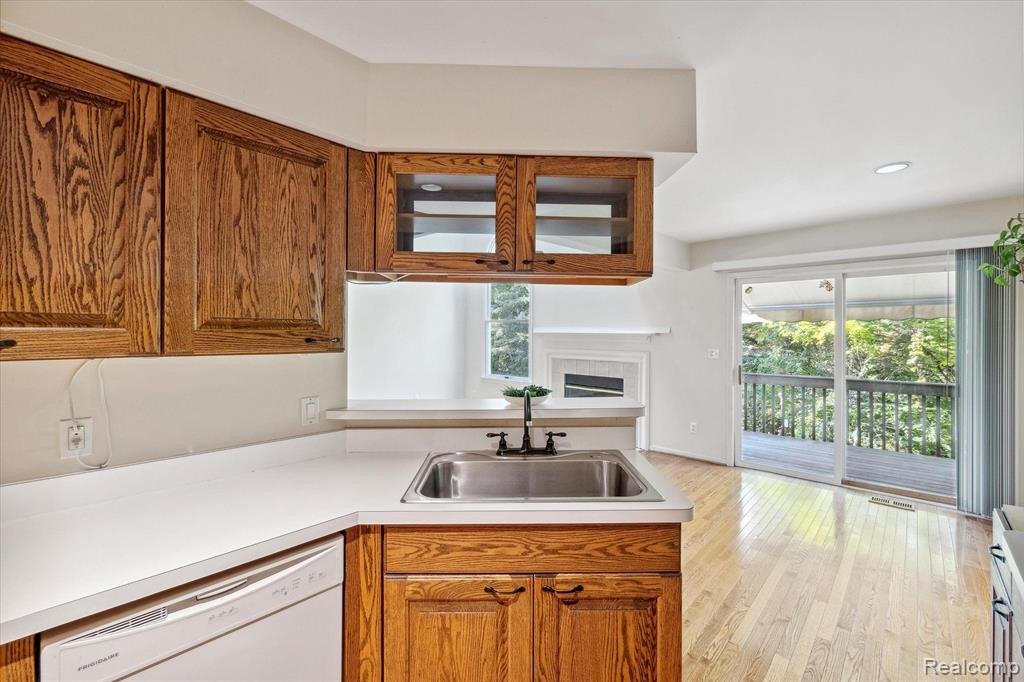 2432 MULBERRY, Ann Arbor, MI 48104 — Photo 14