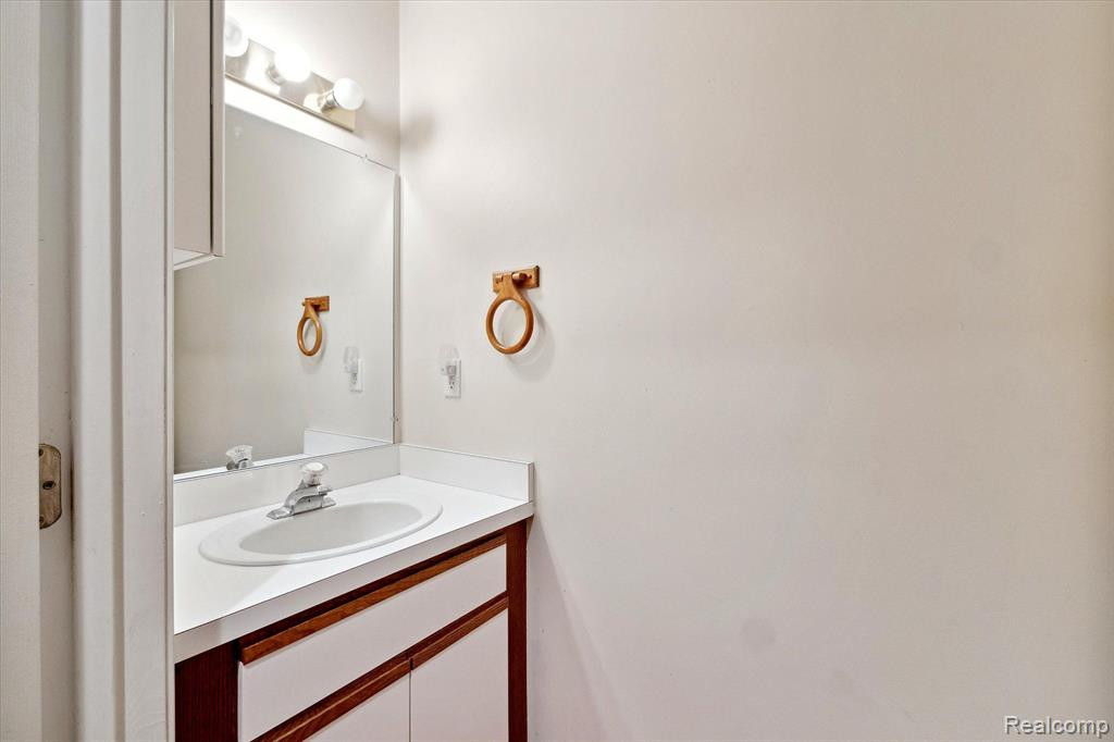 2432 MULBERRY, Ann Arbor, MI 48104 — Photo 19