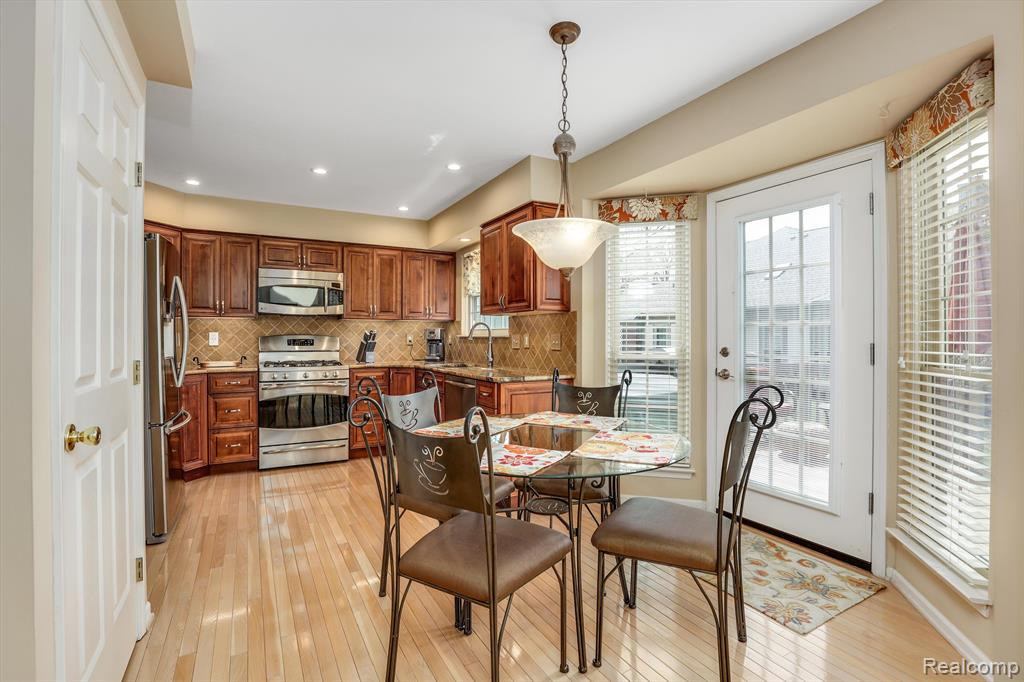 2216 Lone Wolf Lane, Canton, MI 48188 — Photo 10