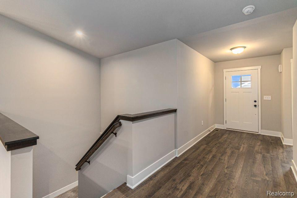 3067 IVY WOOD Circle, Howell, MI 48855 — Photo 2