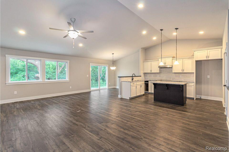 3067 IVY WOOD Circle, Howell, MI 48855 — Photo 7