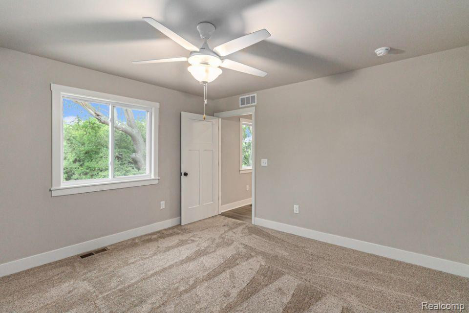 3067 IVY WOOD Circle, Howell, MI 48855 — Photo 12